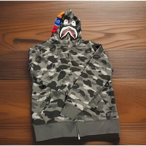 a Bathing Ape Camo Shark Full Zip Hoodie WGM Size Large Gray Camo Jacket BAPE